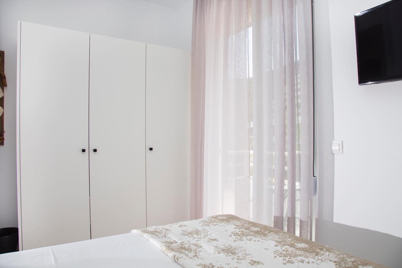 Elenis Philoxenia Apartment Ixia  Exterior photo